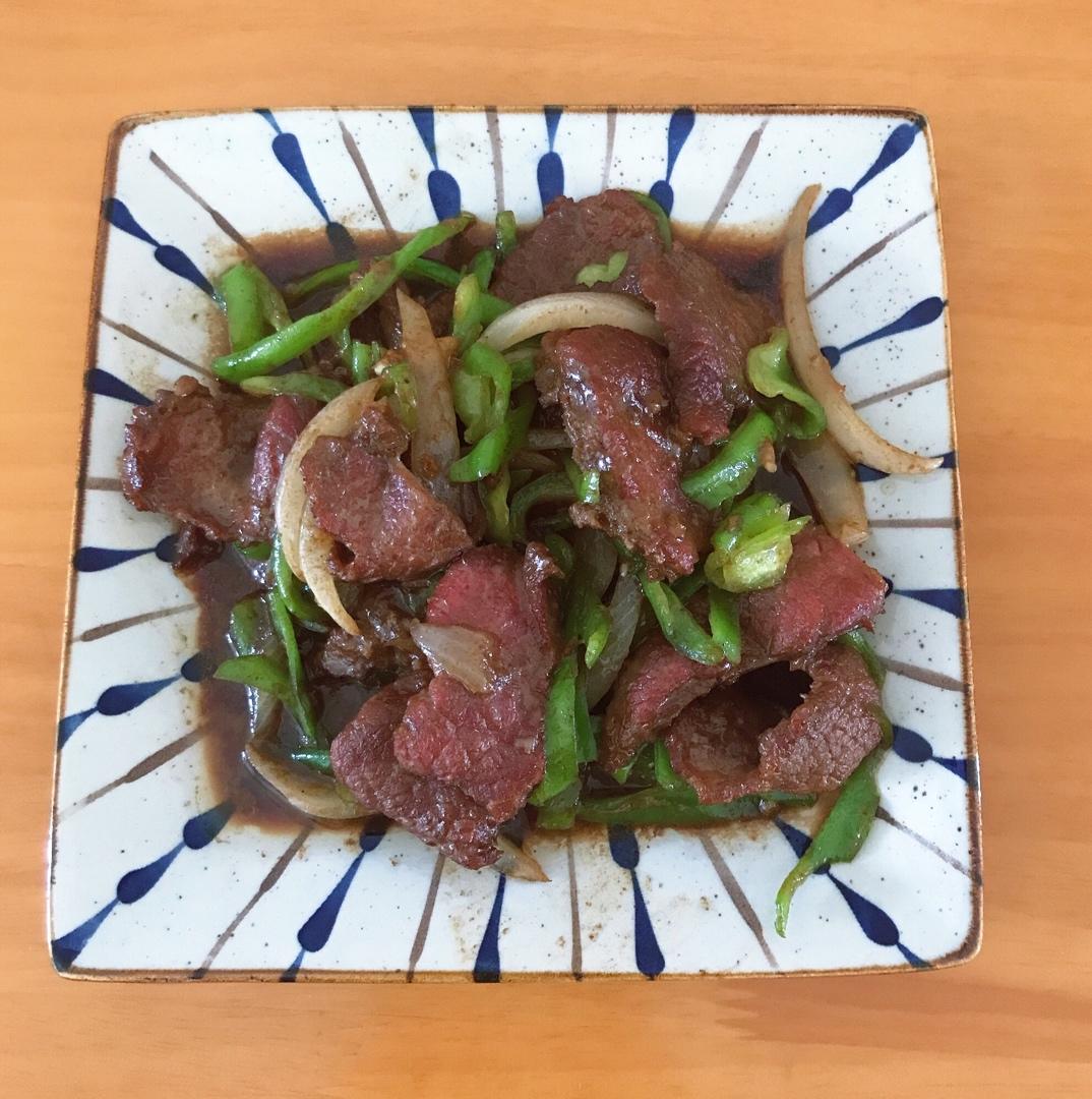 【小高姐】青椒牛肉 如何炒出嫩滑的牛肉