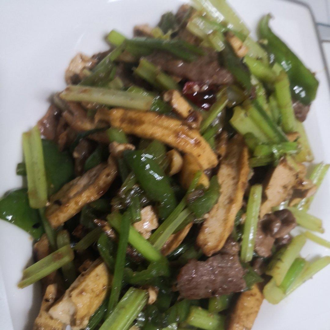 湖南小炒芹菜牛柳