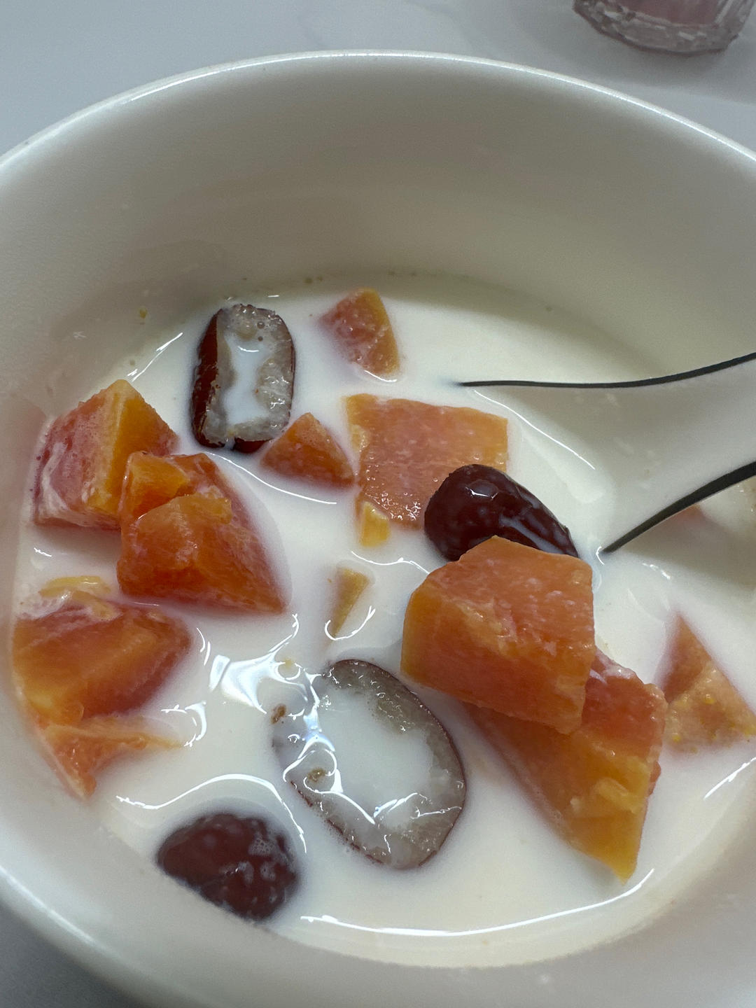 自制木瓜炖牛奶| 滋补养颜能喝出来牛奶肌哦