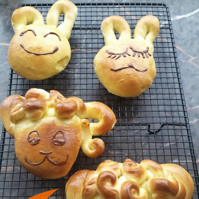 小绵羊&顽兔面包