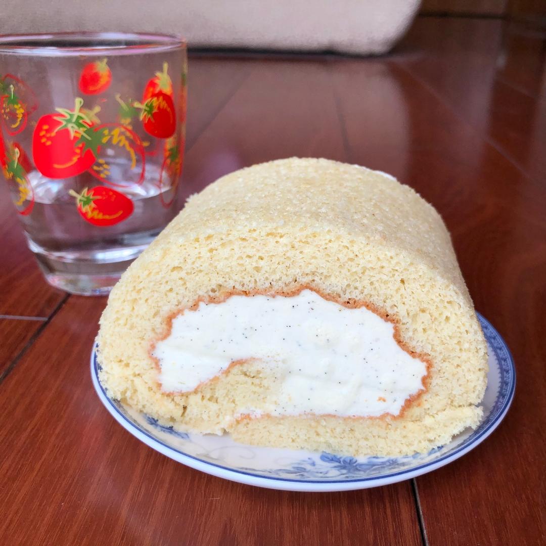 经典小山蛋糕卷