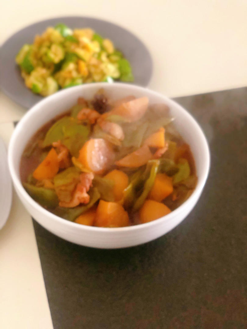 绝对正宗的东北土豆豆角炖五花肉