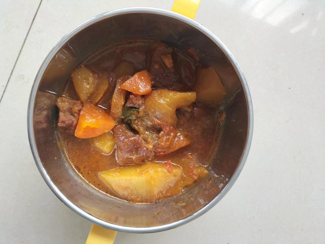 番茄土豆炖牛腩