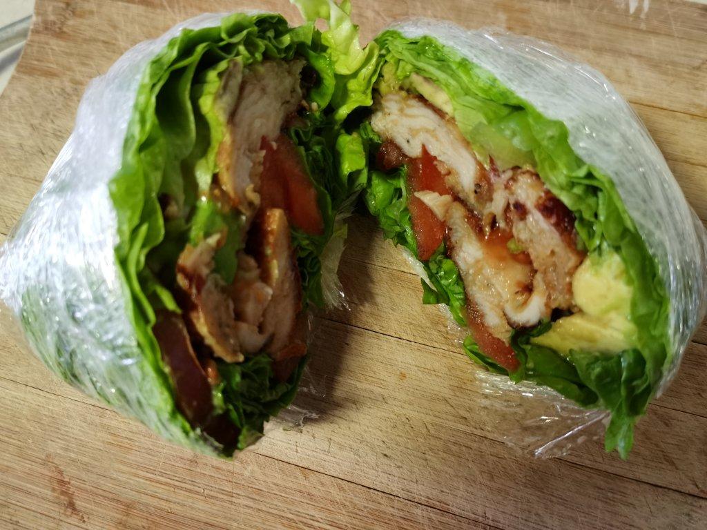 关晓彤同款减脂生菜三明治（鸡胸肉紫薯鸡蛋番茄版）