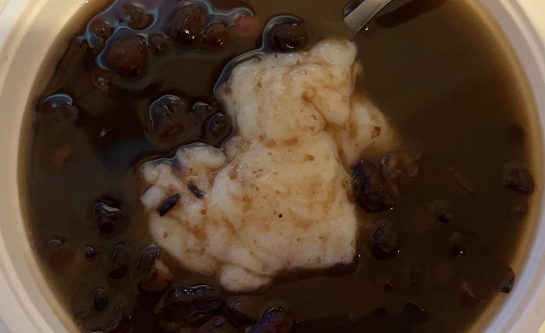 超嫩超滑的水麻糍红豆汤