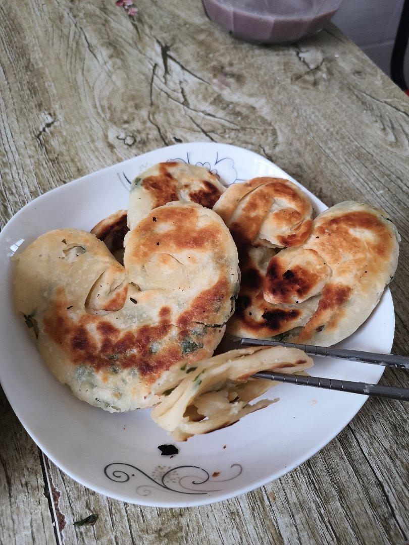 葱油饼（附外酥里嫩的技巧）