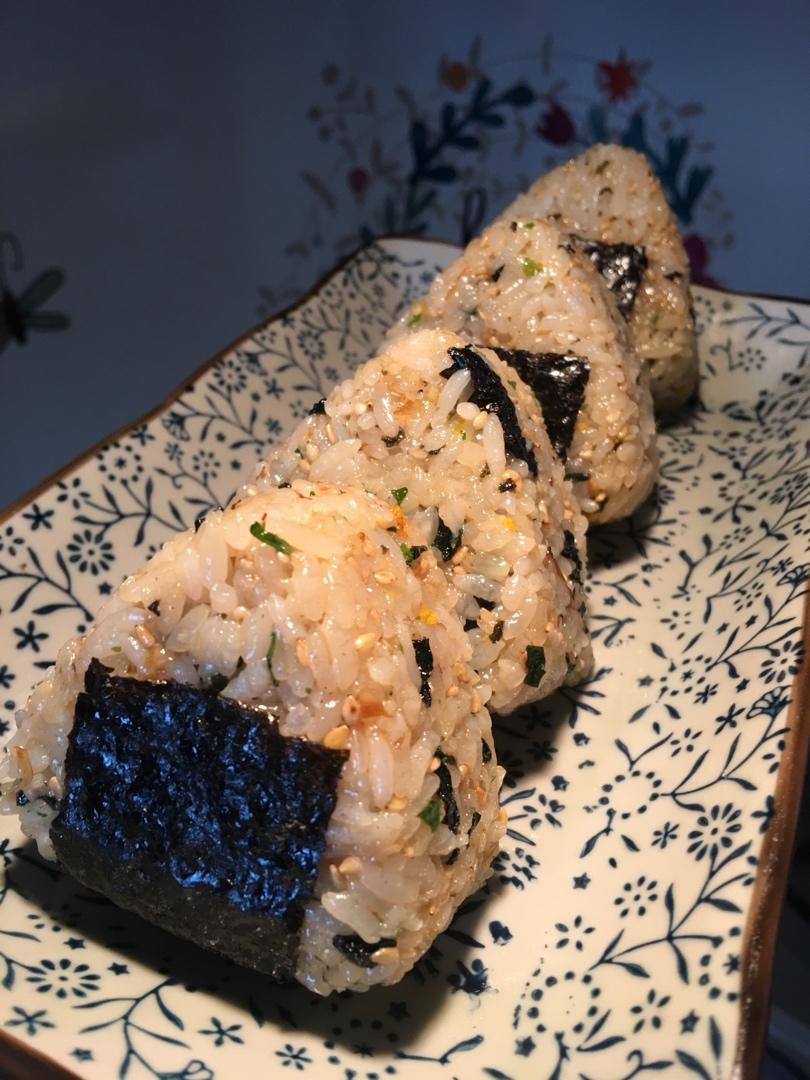 不会翻车的金枪鱼饭团🍙