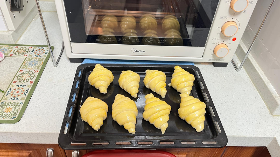 不用折叠！可颂牛角包的傻瓜做法