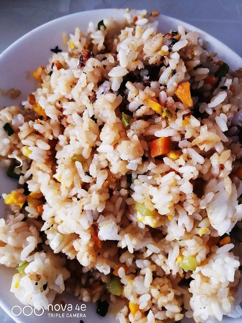 好吃到停不下来的酱油蛋炒饭