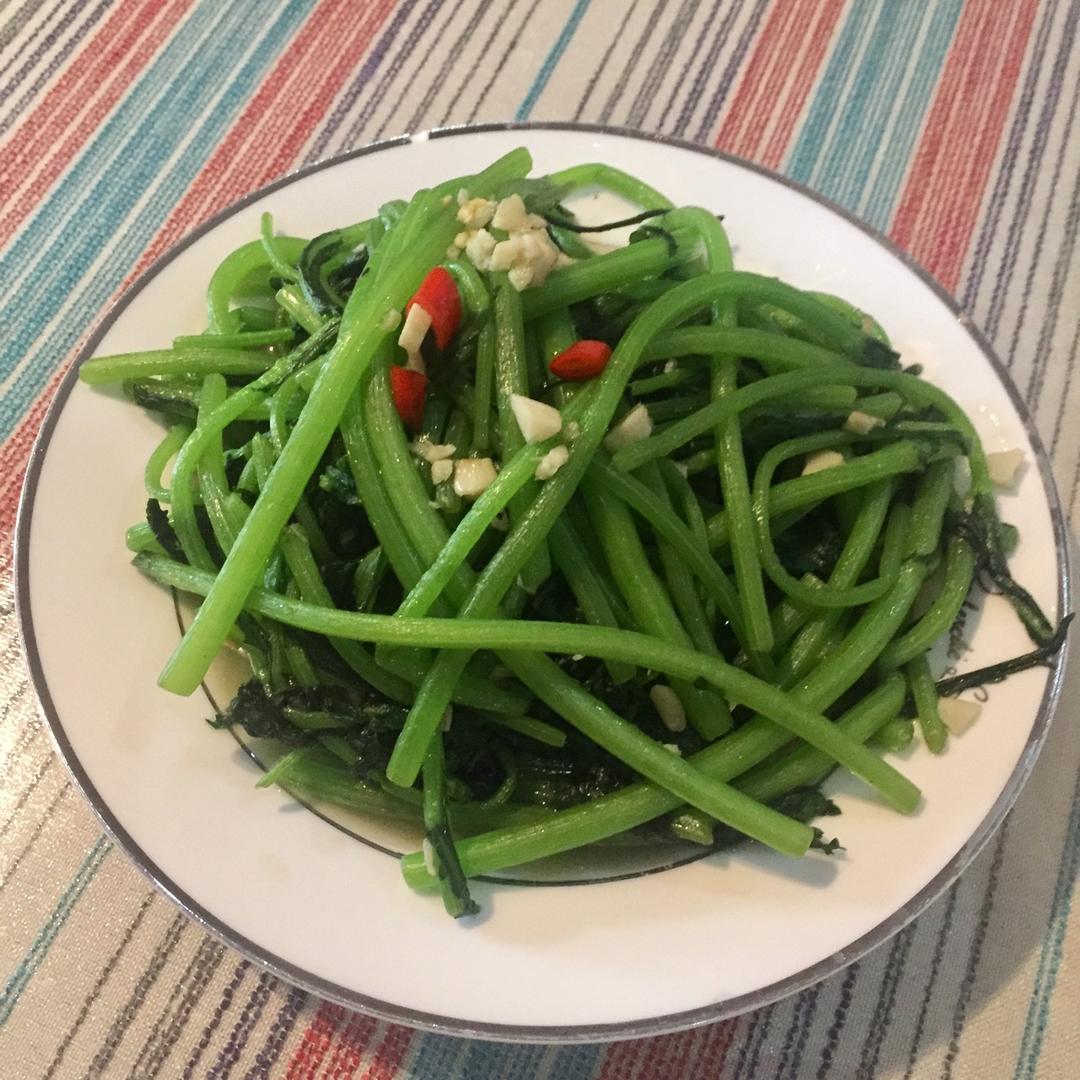 清炒茼蒿