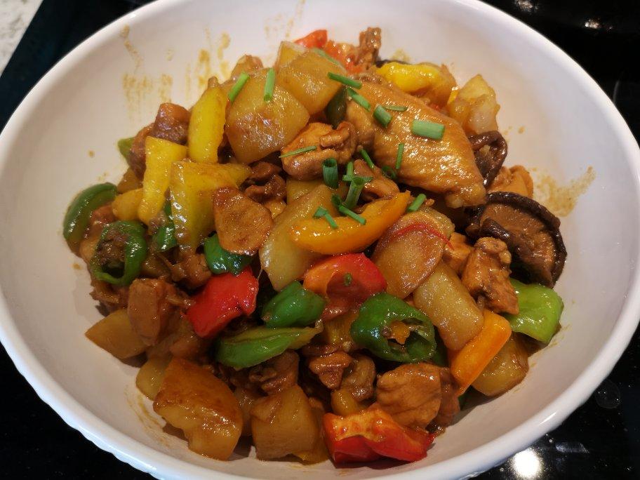红烧土豆炖鸡块（鸡腿）