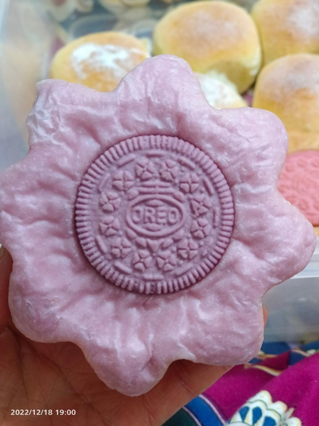紫薯芋泥星星面包🌟这个温柔的粉紫色，让我心都化了～