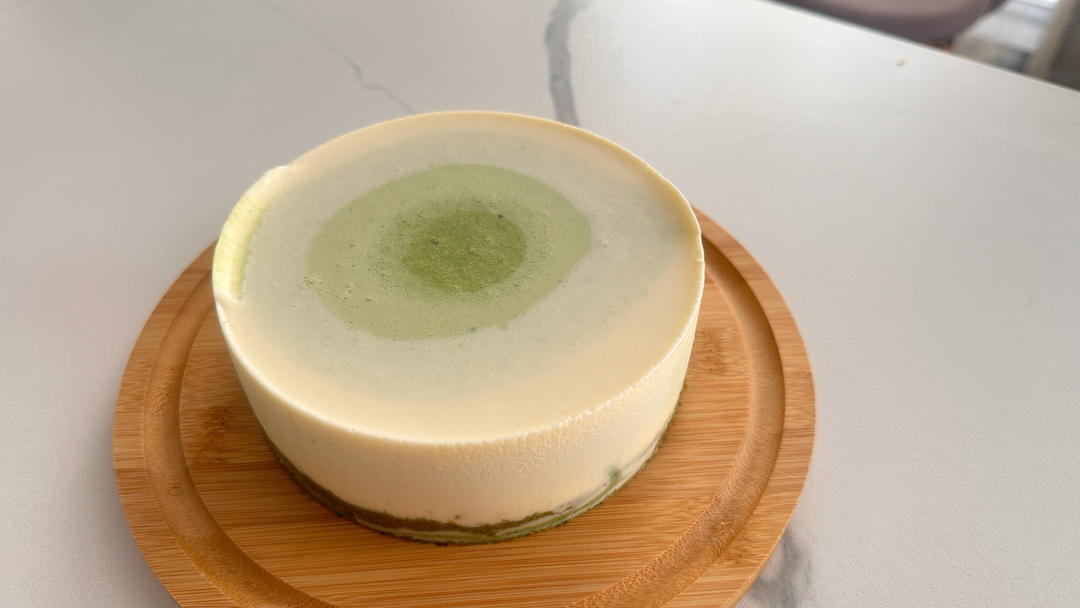 渐变抹茶慕斯蛋糕：我Amanda带着既美又作的抹茶甜点又来了！【曼食慢语】
