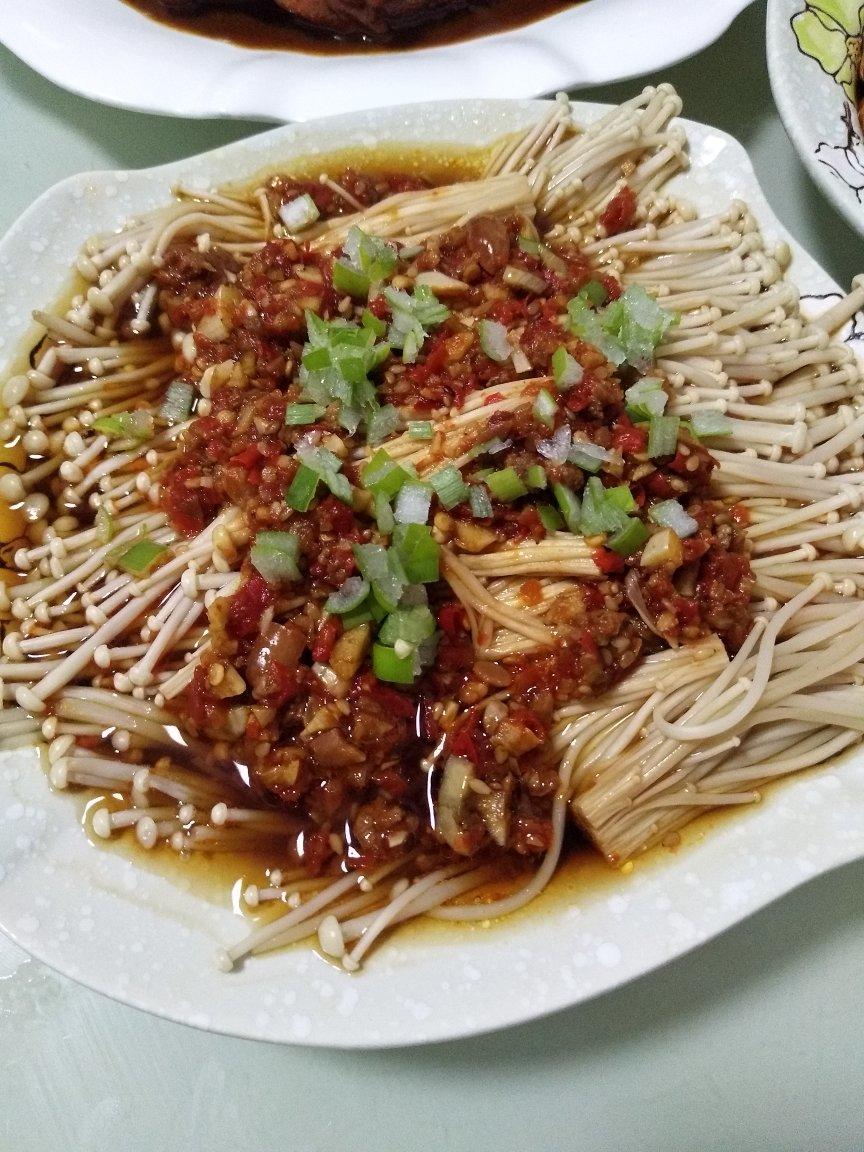 蒜蓉蒸金针菇