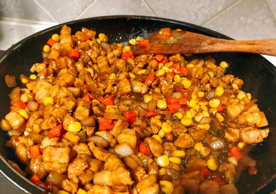 洋葱酱肉丁包子