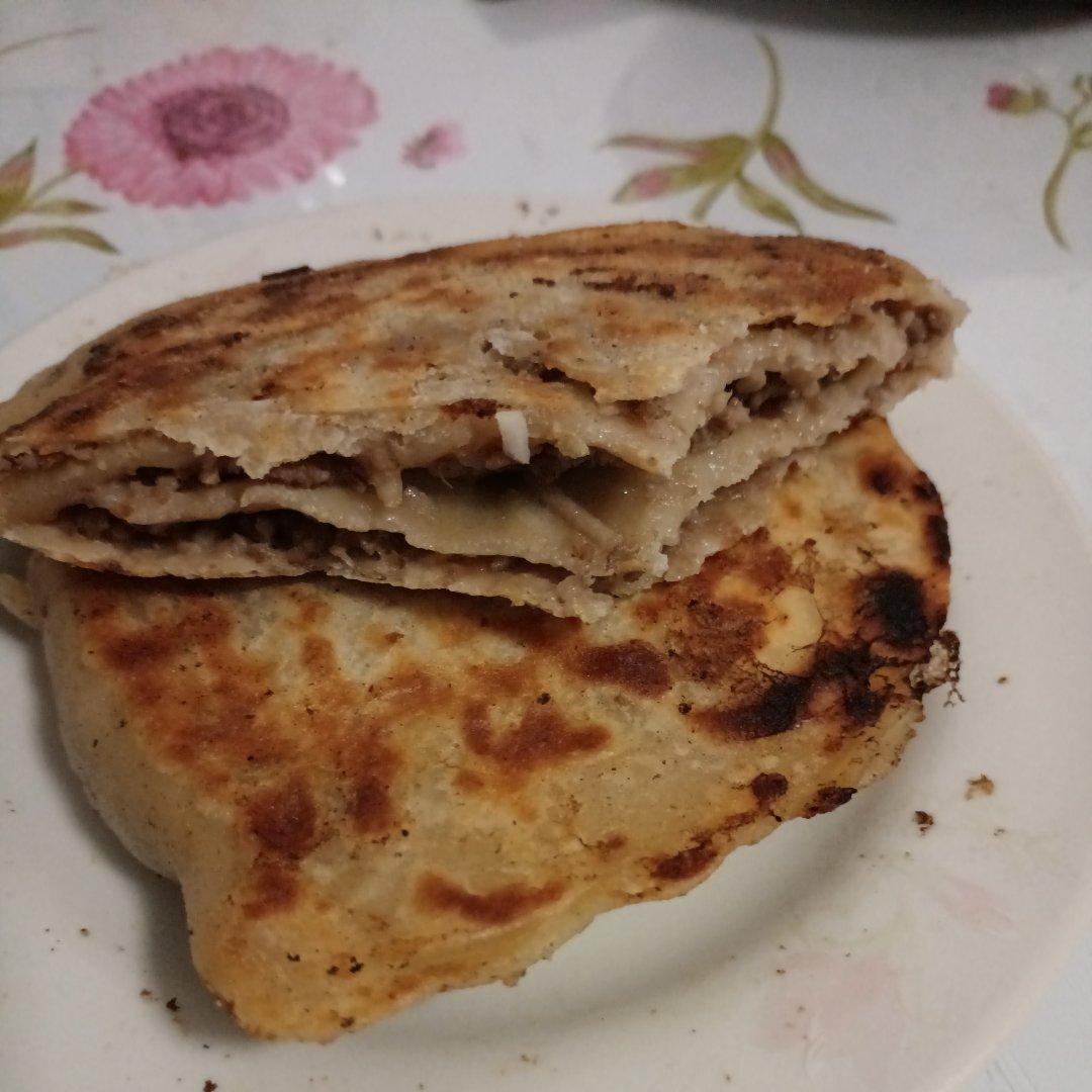 千层牛肉馅饼