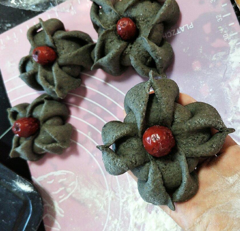 奶香黑芝麻刀切馒头