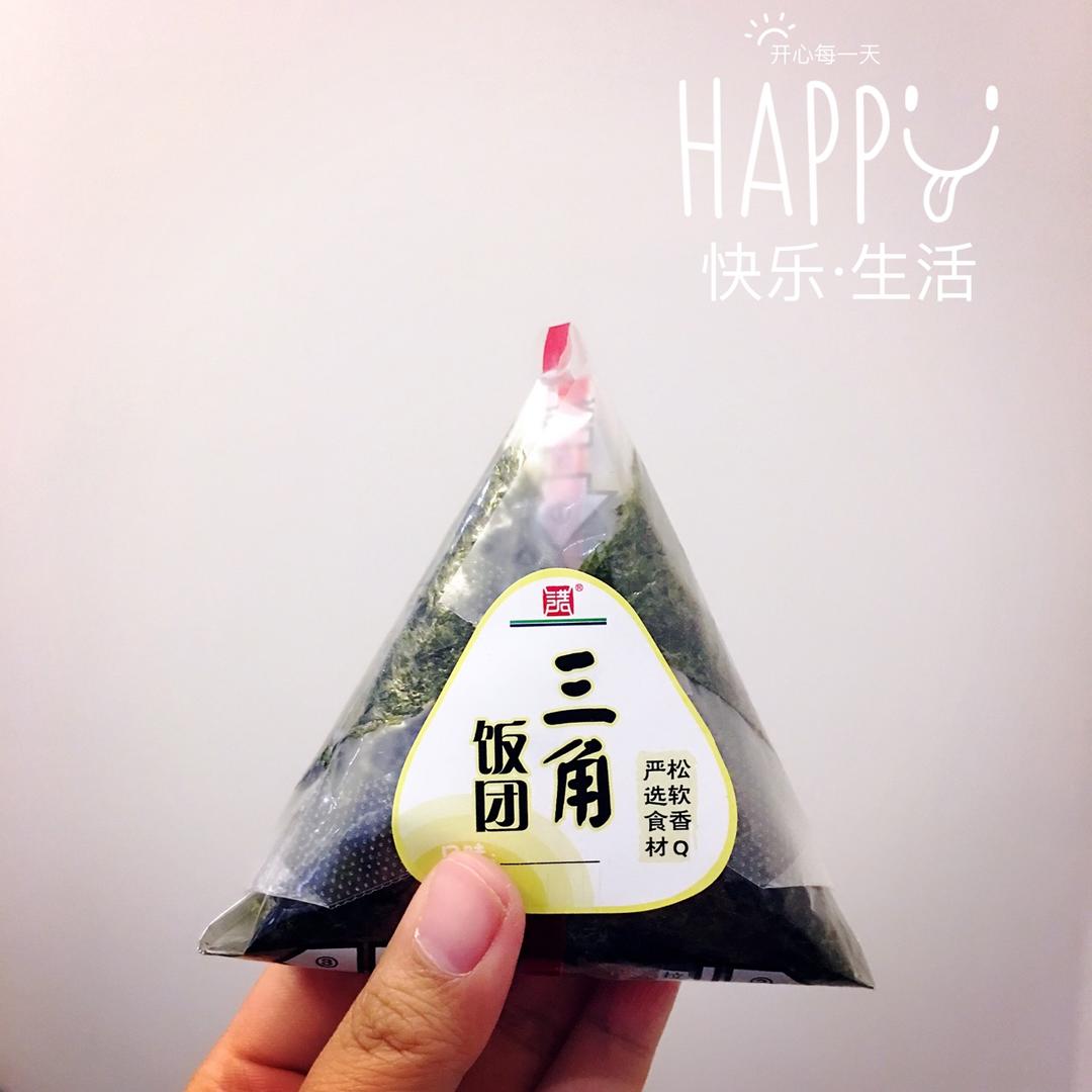 刀小叨做的紫菜三角饭团