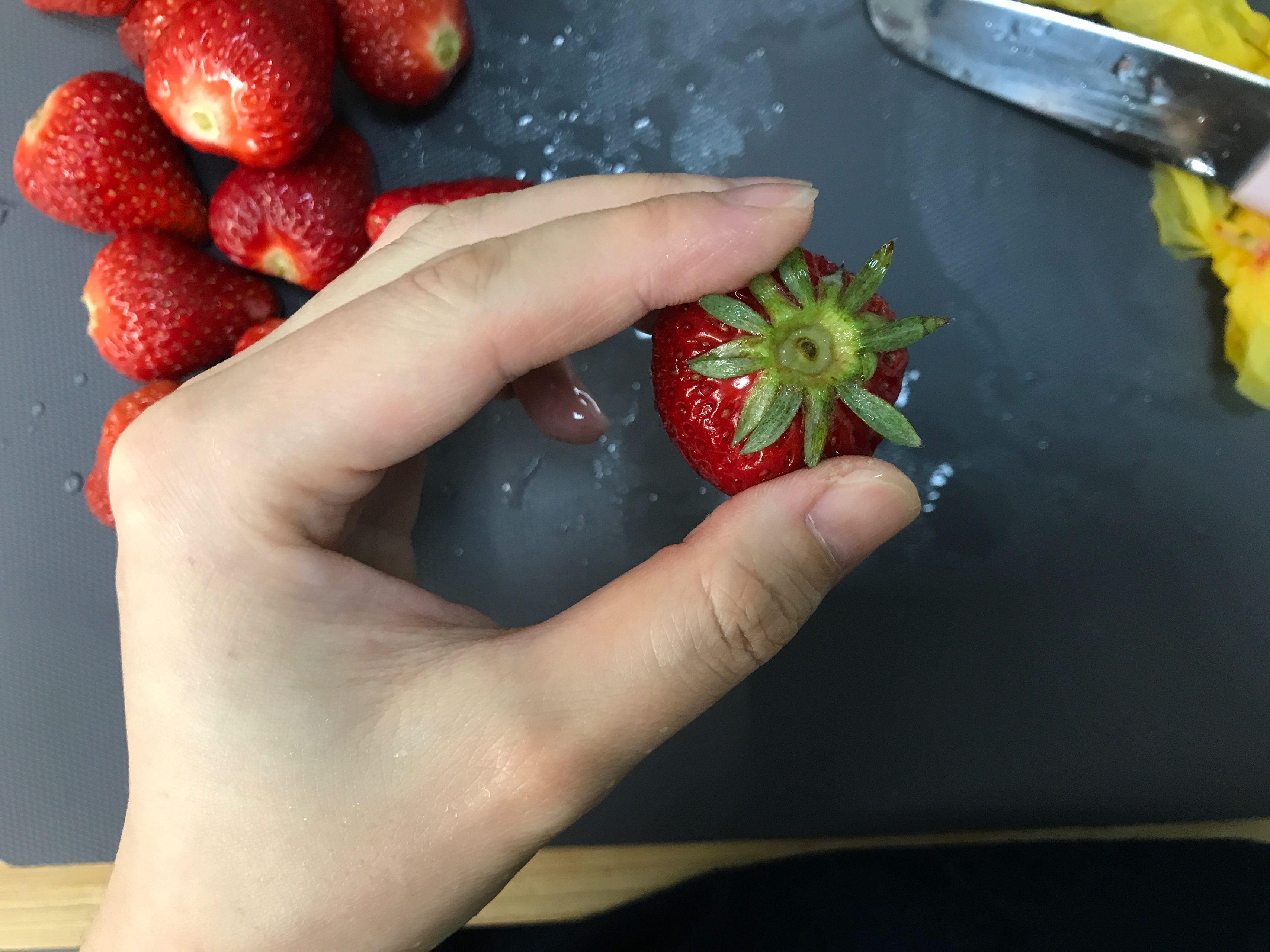 自制无添加草莓酱🍓保存一年的做法 步骤2