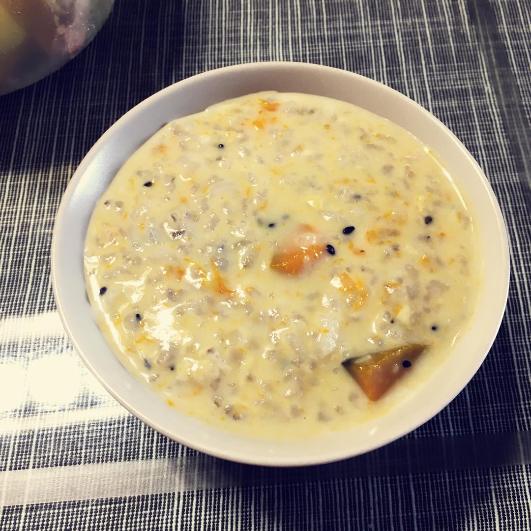 减肥早餐奶香南瓜粥