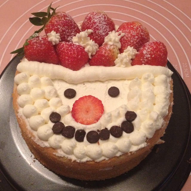 水果屏屏做的草莓圣诞雪人蛋糕
