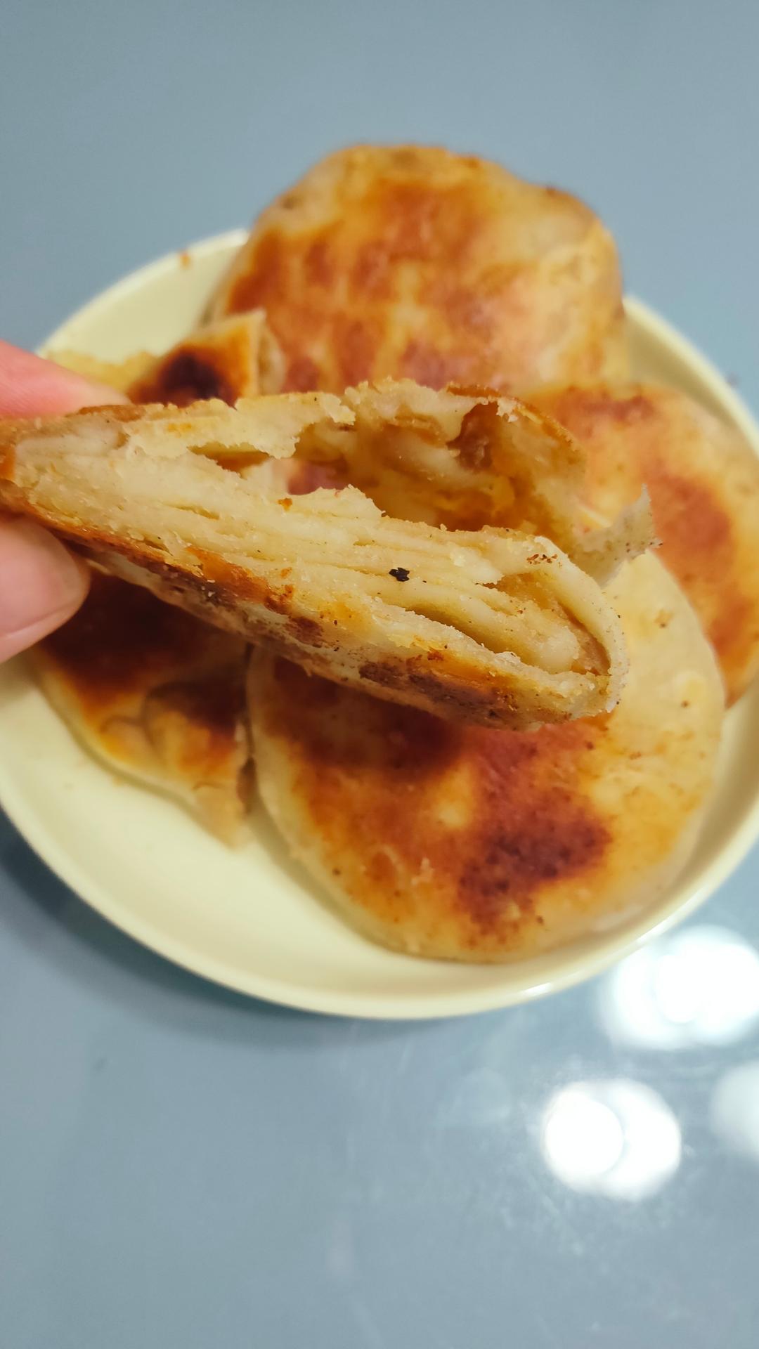 老北京麻酱烧饼 酥香可口 层次分明 附细节视频详解