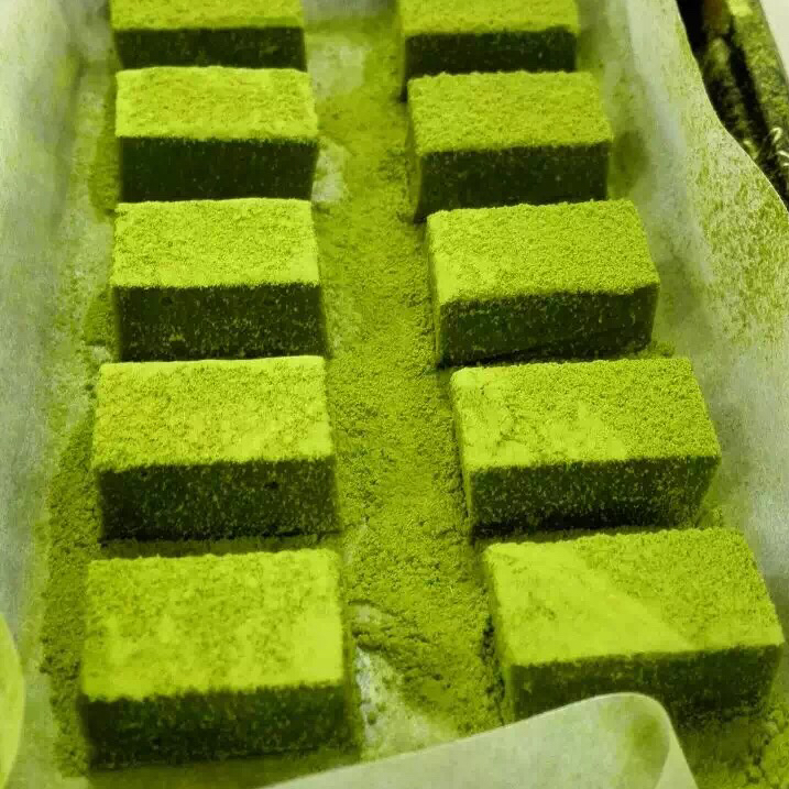 日式抹茶生巧克力