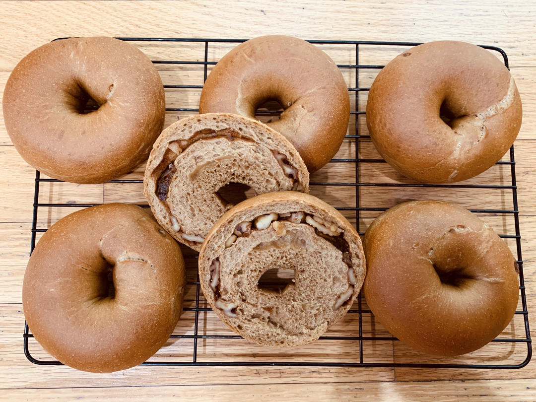 咖啡黑糖核桃贝果