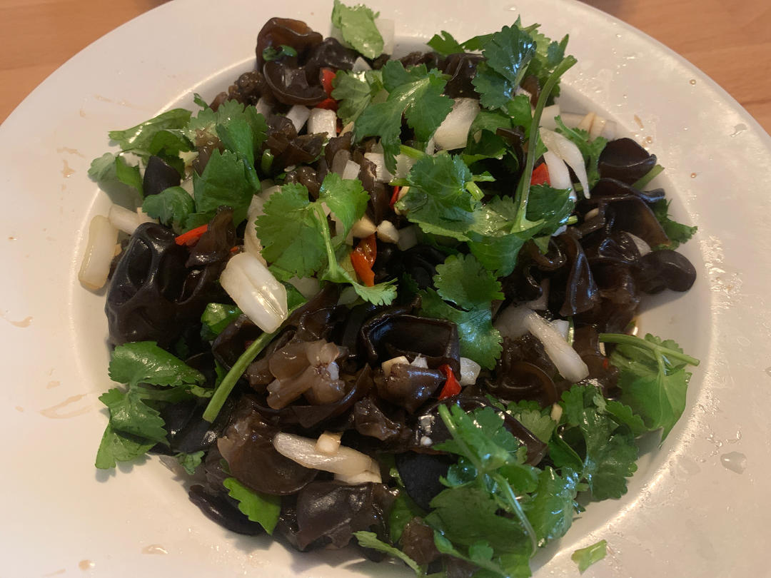 【凉拌木耳】按照我的做法，比饭店还好吃！调味汁是关键~好吃到停不下来