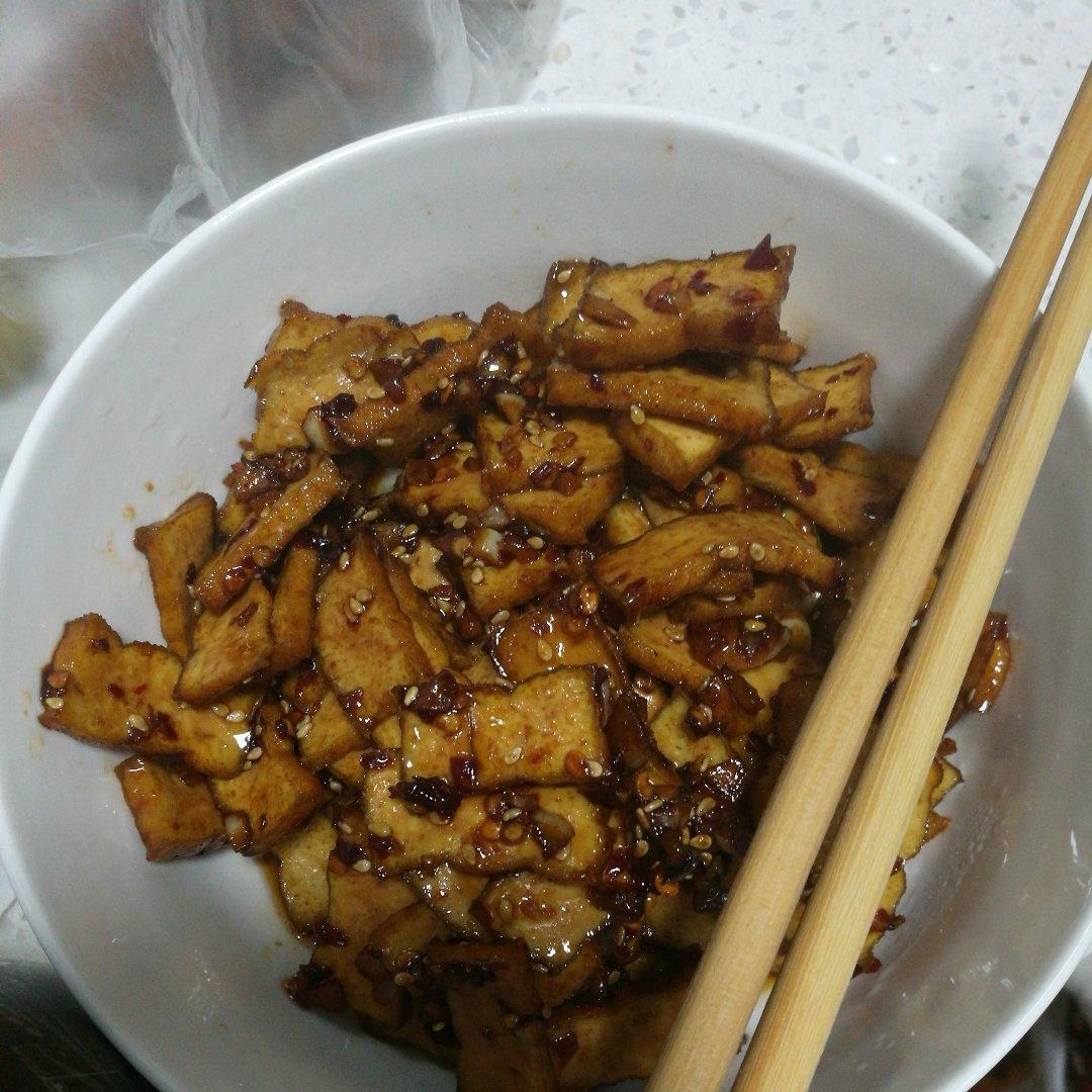零嘴麻辣香干