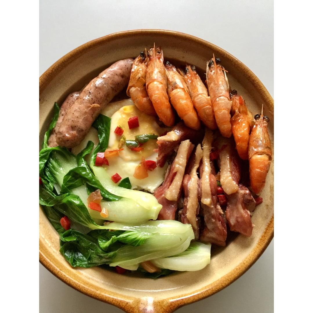 腊鸭腿腊肠煲仔饭