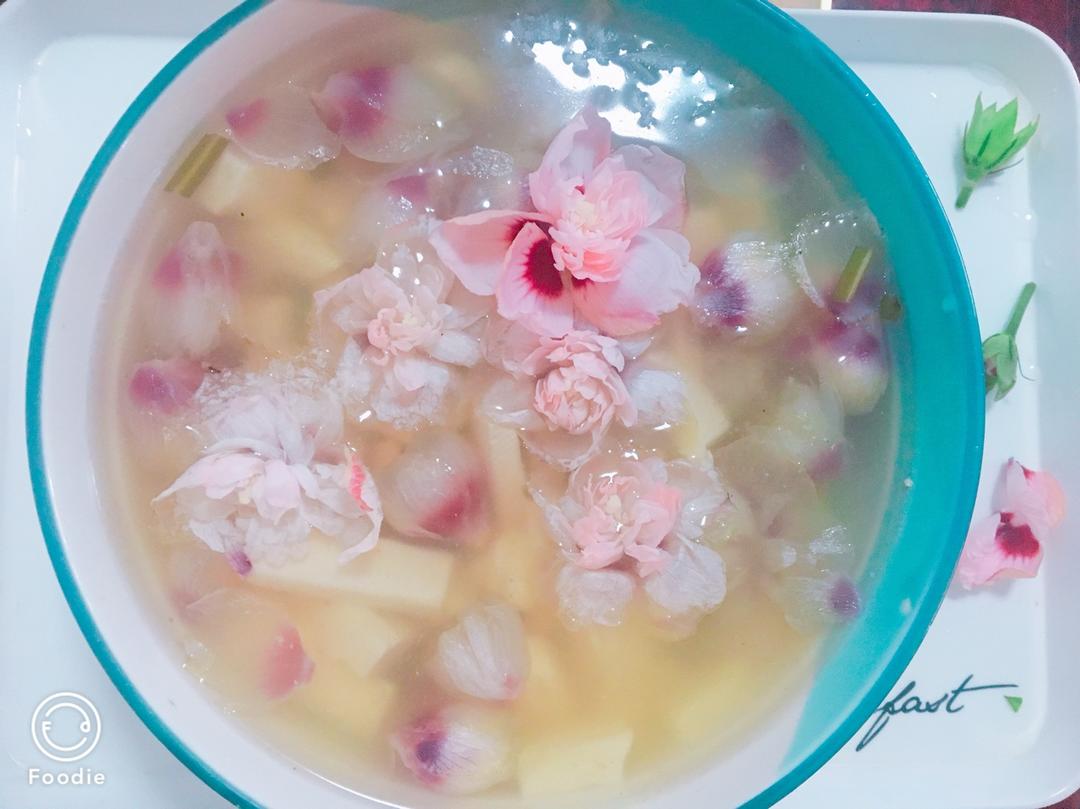 木槿花豆腐汤