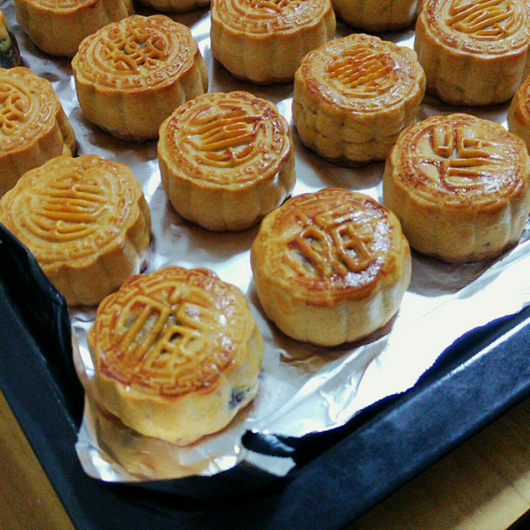 广式月饼——蛋黄莲蓉月饼