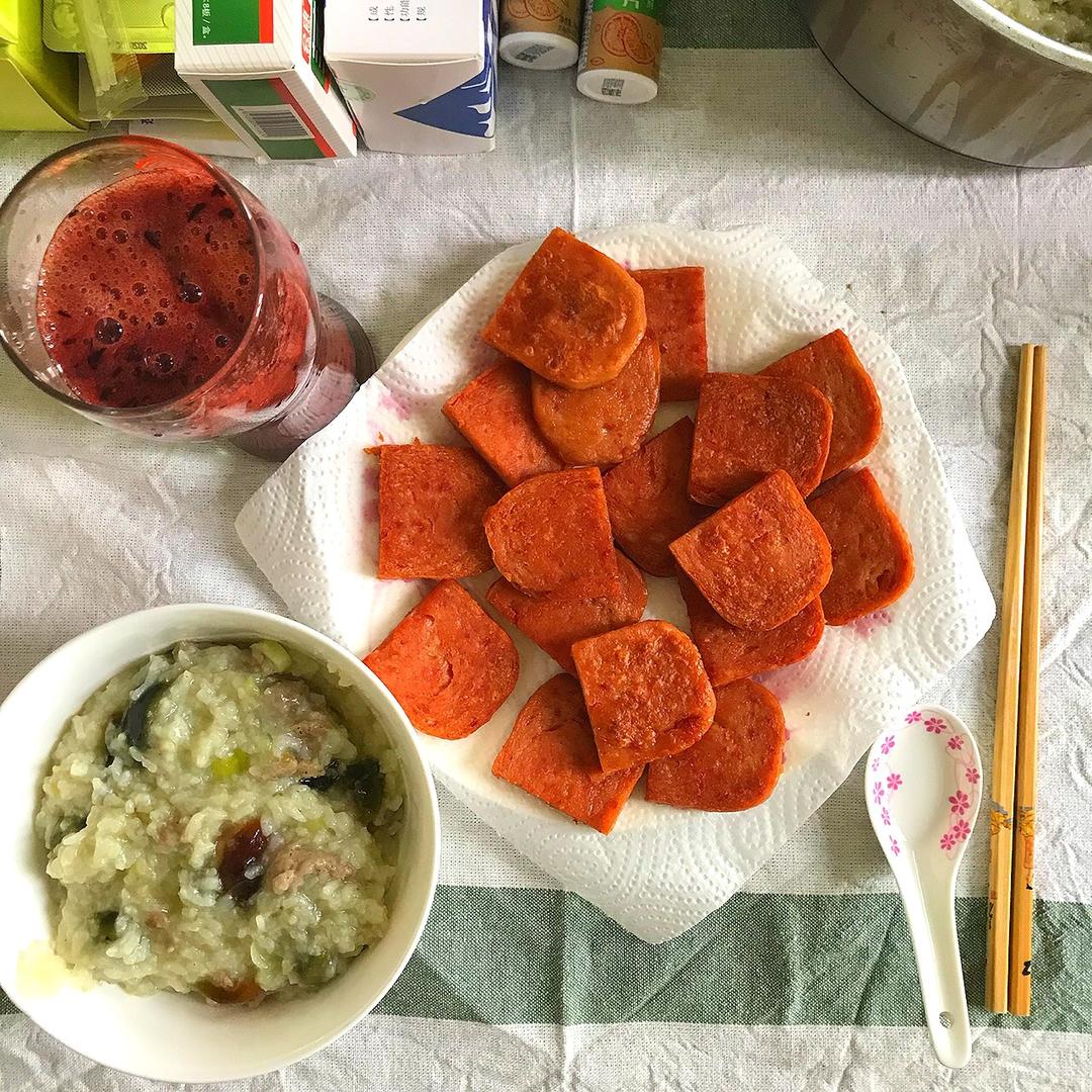 十五分钟快手之香滑皮蛋瘦肉粥(附五分钟电饭煲电压力锅更快捷方法)