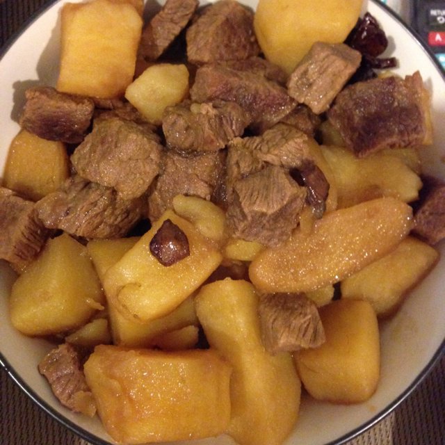 土豆炖牛肉