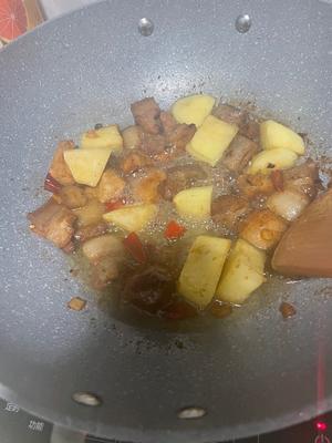 土豆焖肉的做法 步骤10