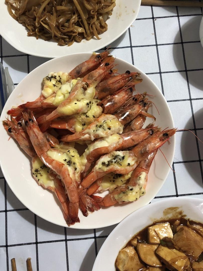 芝士沙拉酱焗大虾