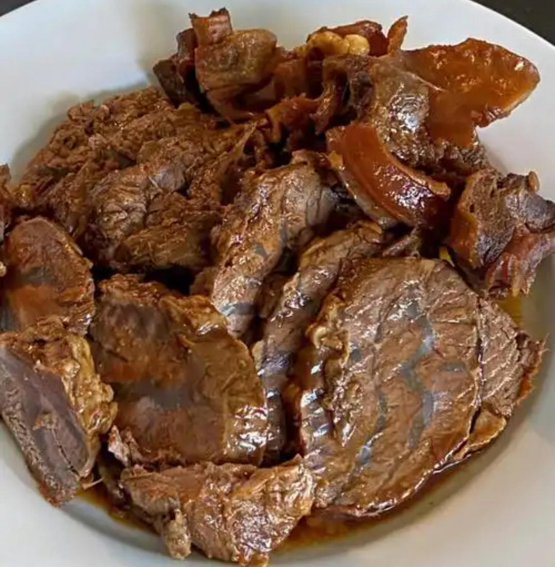 高压锅卤牛腱子