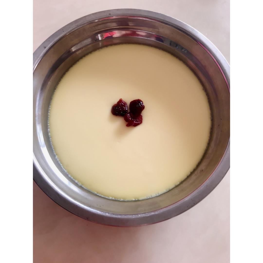 牛奶蒸蛋