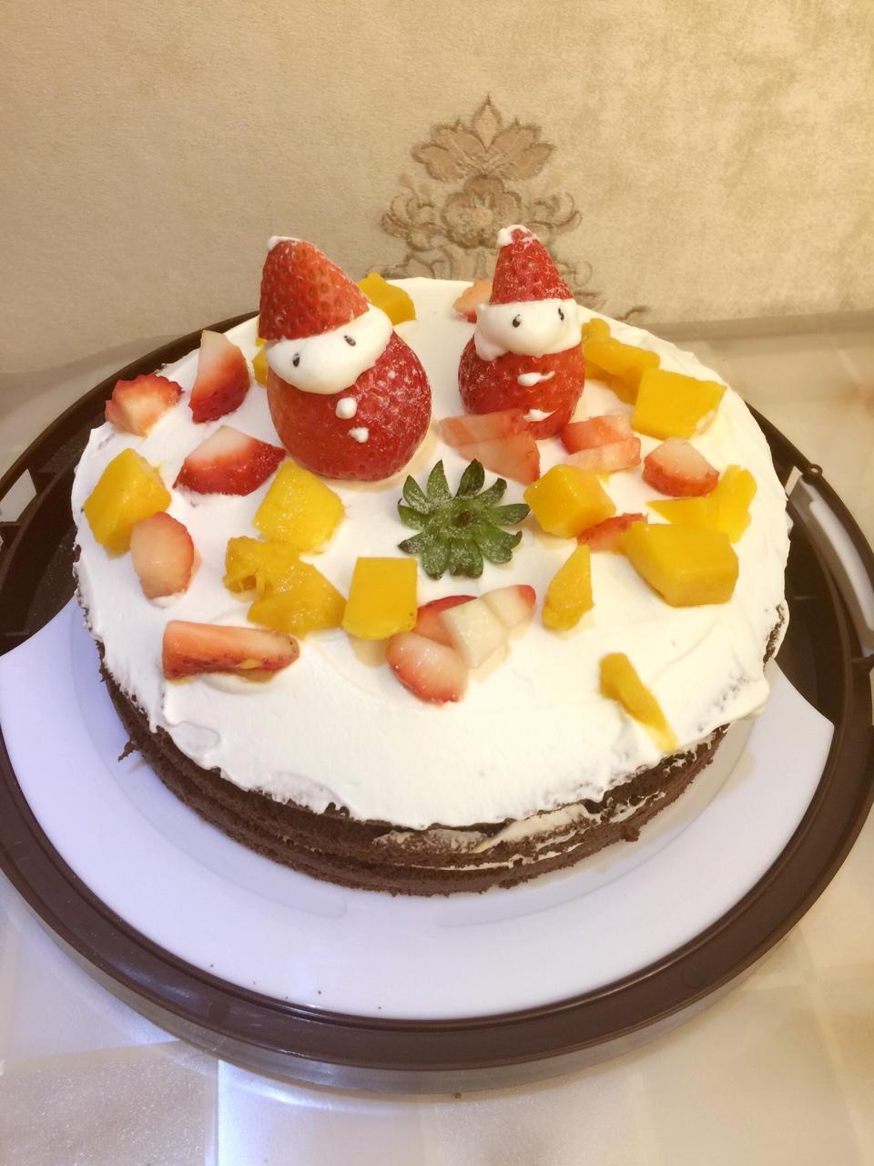 纽扣奥特曼做的圣诞呆萌裸蛋糕