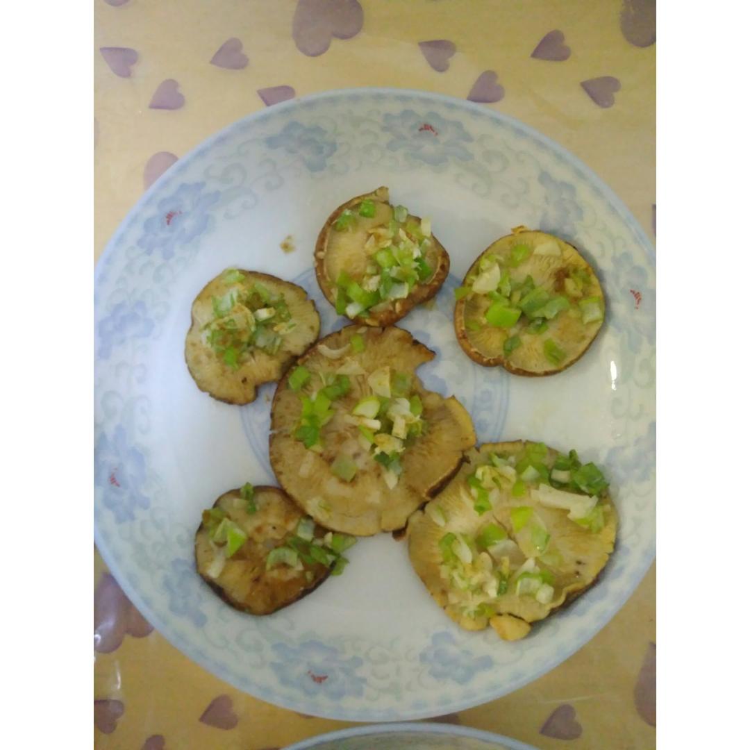 蒜蓉孜然烤香菇