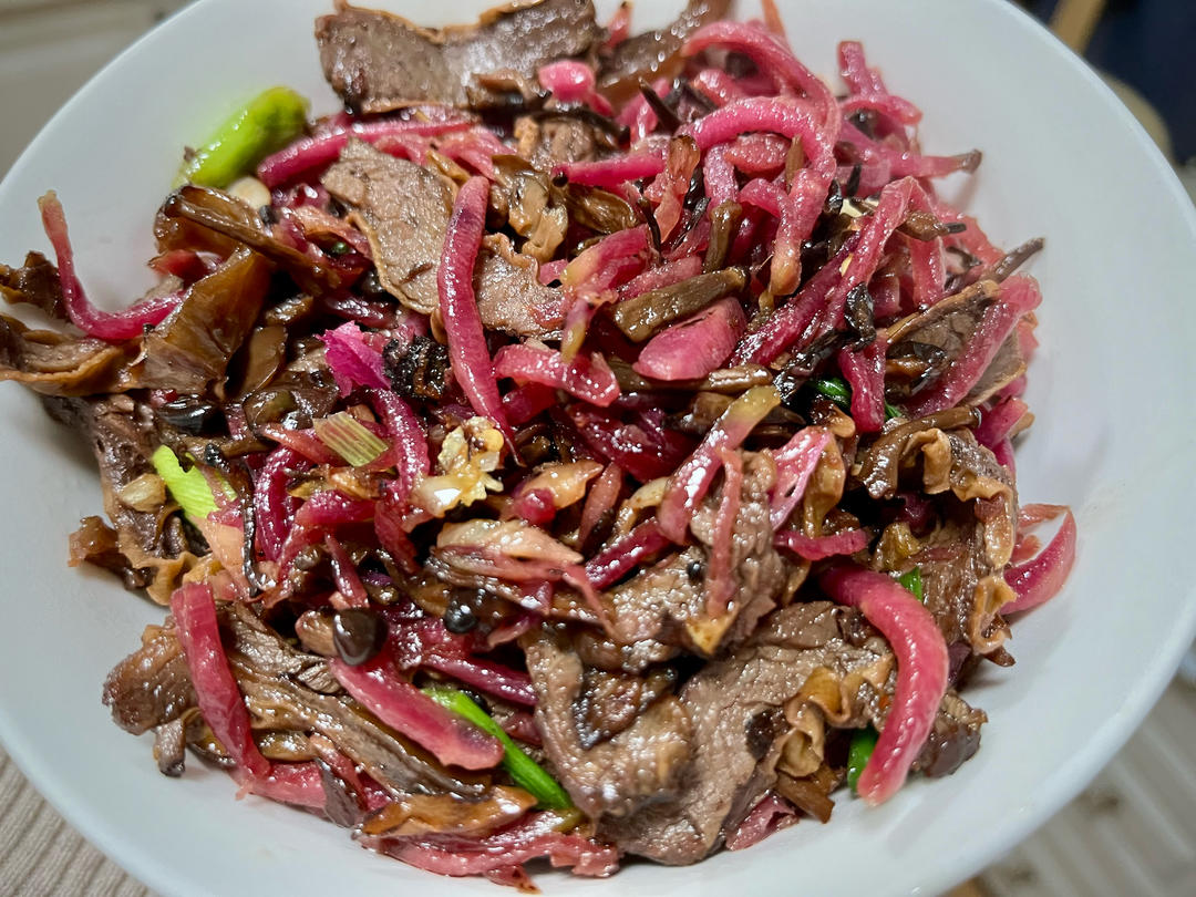 青椒炒卤牛肉｜快手又下饭