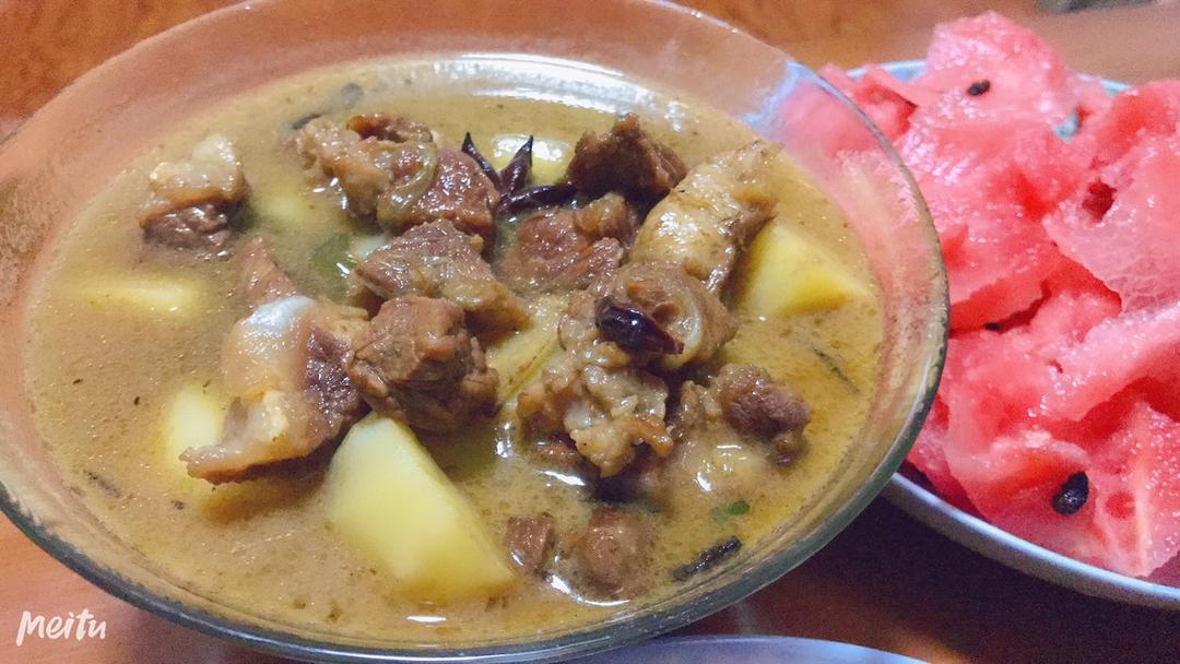 牛肉炖土豆