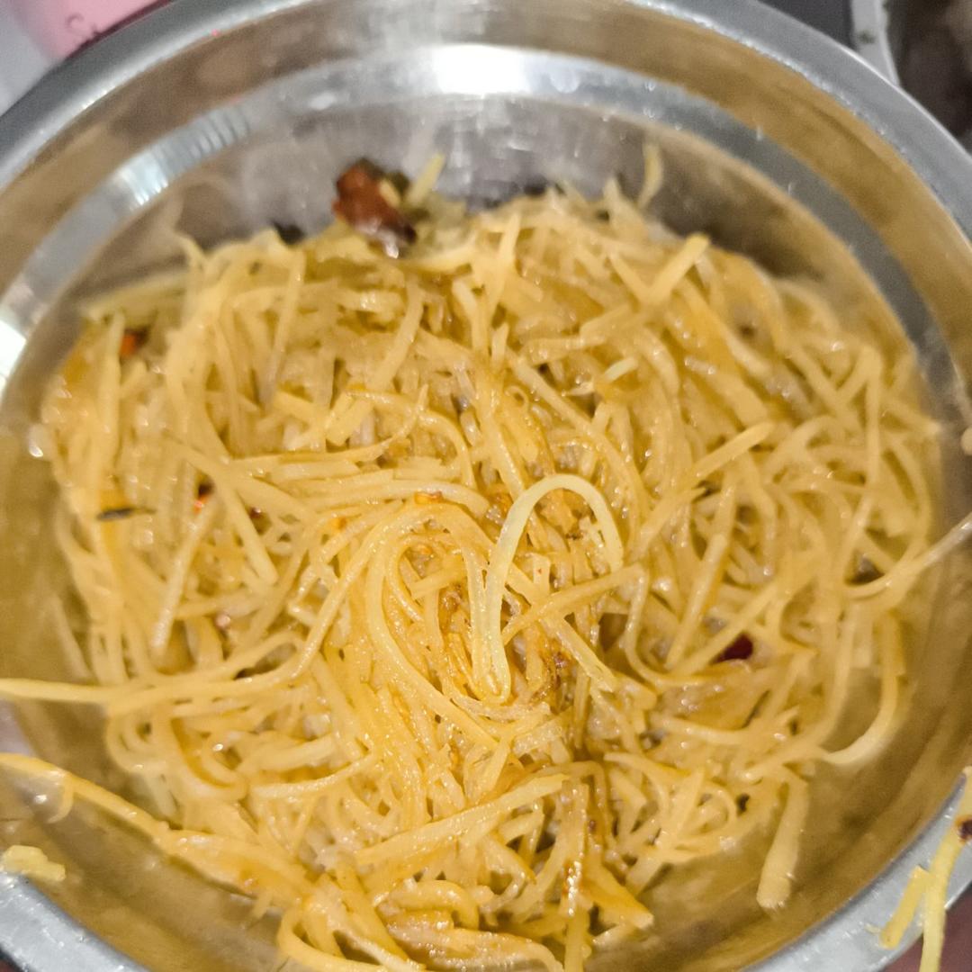 酸辣土豆丝的家常做法 超级下饭