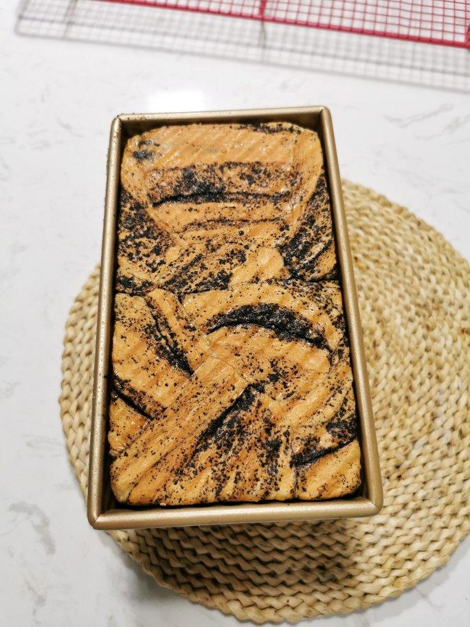 黑芝麻豹纹吐司