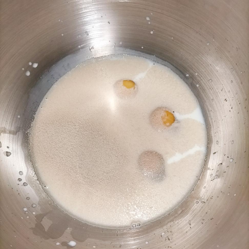 纯奶手撕吐司的做法 步骤1