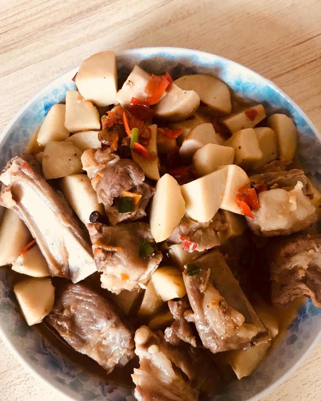 芋头烧排骨