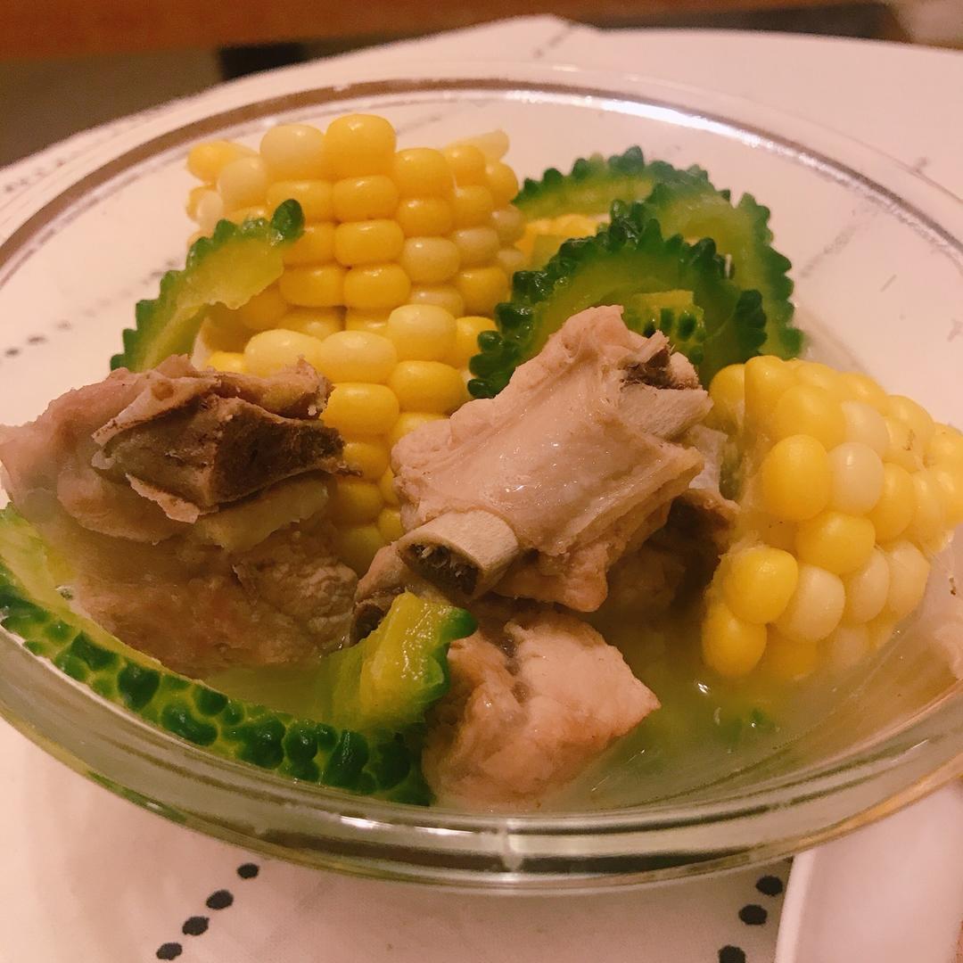 苦瓜玉米排骨汤＃北鼎养生壶食谱＃