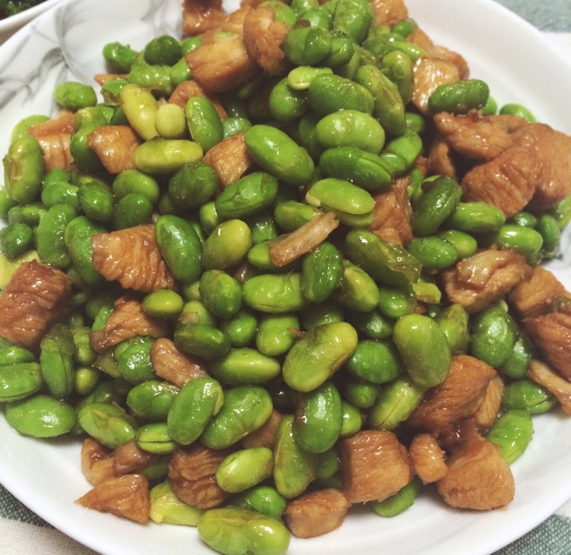 毛豆炒鸡丁