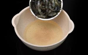 #经典家常菜# 上海油爆虾🦐的做法 步骤2